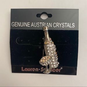 Lauren-Spencer champagne pin